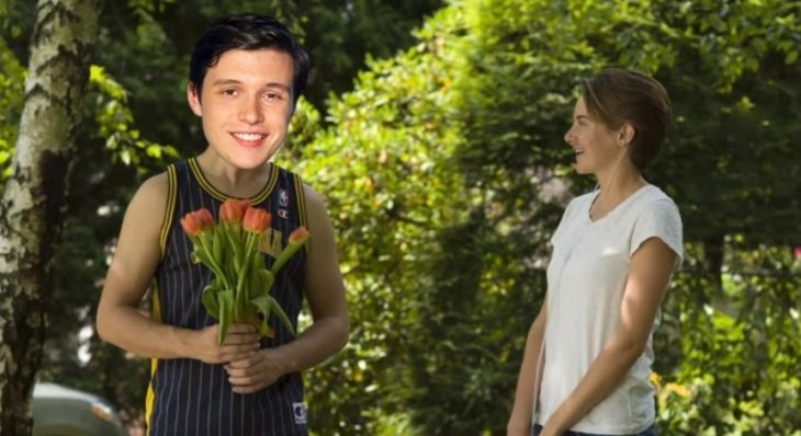 chico regalando rosas a una chica