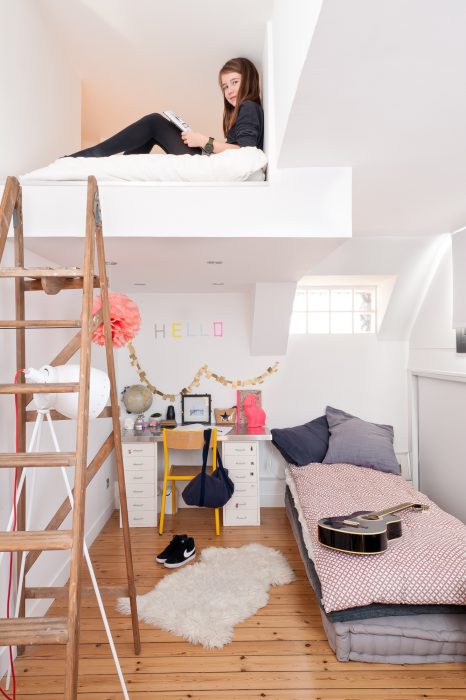 Cuarto con un pasadizo secreto arriba de las escaleras