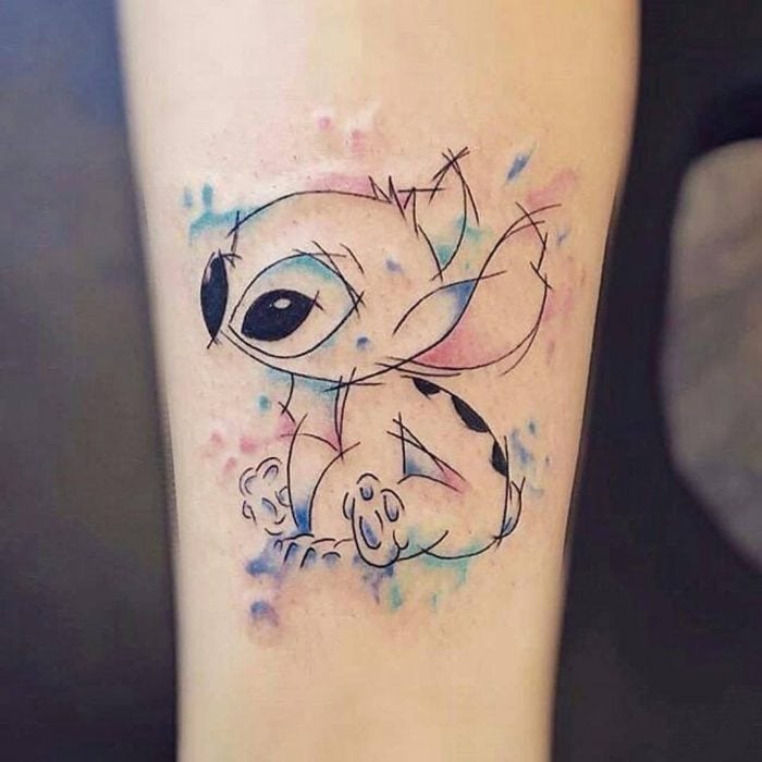 Tatuaje de Disney inspirado en Lilo y Stich