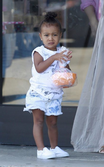 North West comiendo dulces 