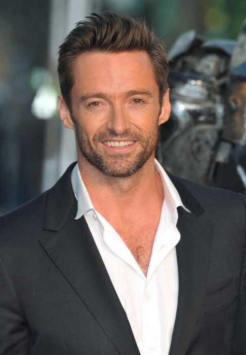 hugh jackman ayuda a niña