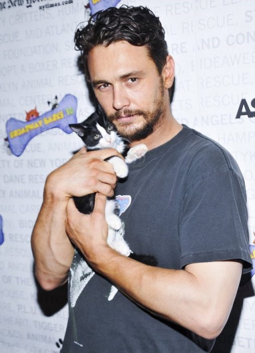 james franco gatito sensual