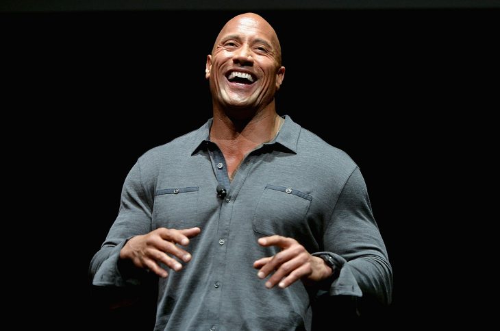 Dwayne Johnson The Rock  sonriendo