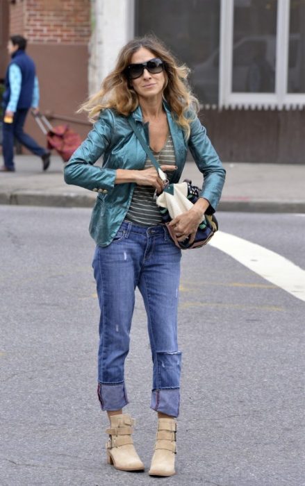 Sarah Jessica Parker  caminando por la calle