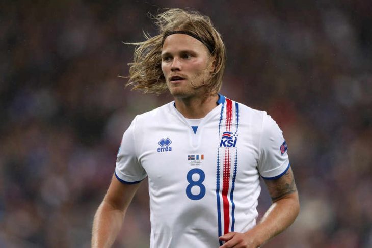 Birkir Bjarnason jugador de Islandia 