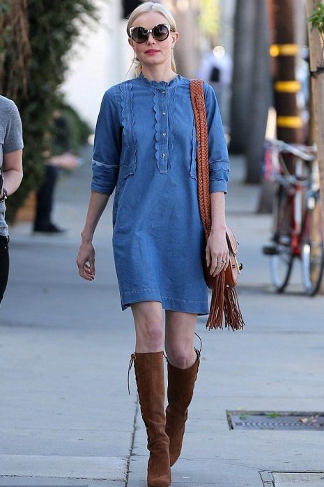 Kate Bosworth usando un look total de mezclilla