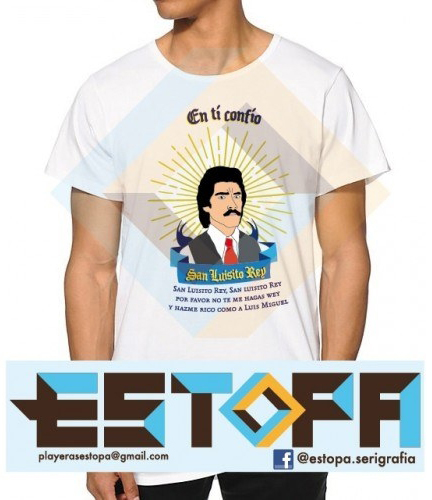 Playera con estampado del personaje de la serie de Luis Miguel 