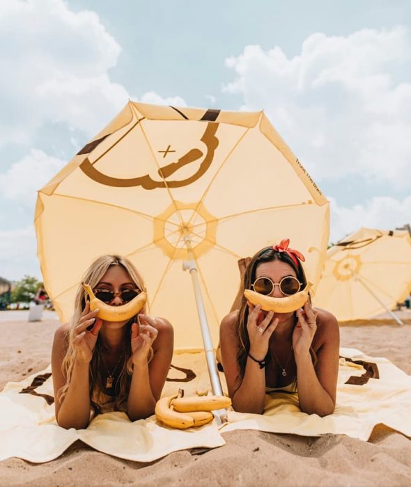 chicas en la playa 