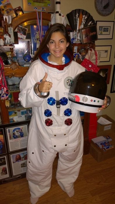 Alyssa Carson chica que podría viajar a Marte en el 2033 usando un traje espacial
