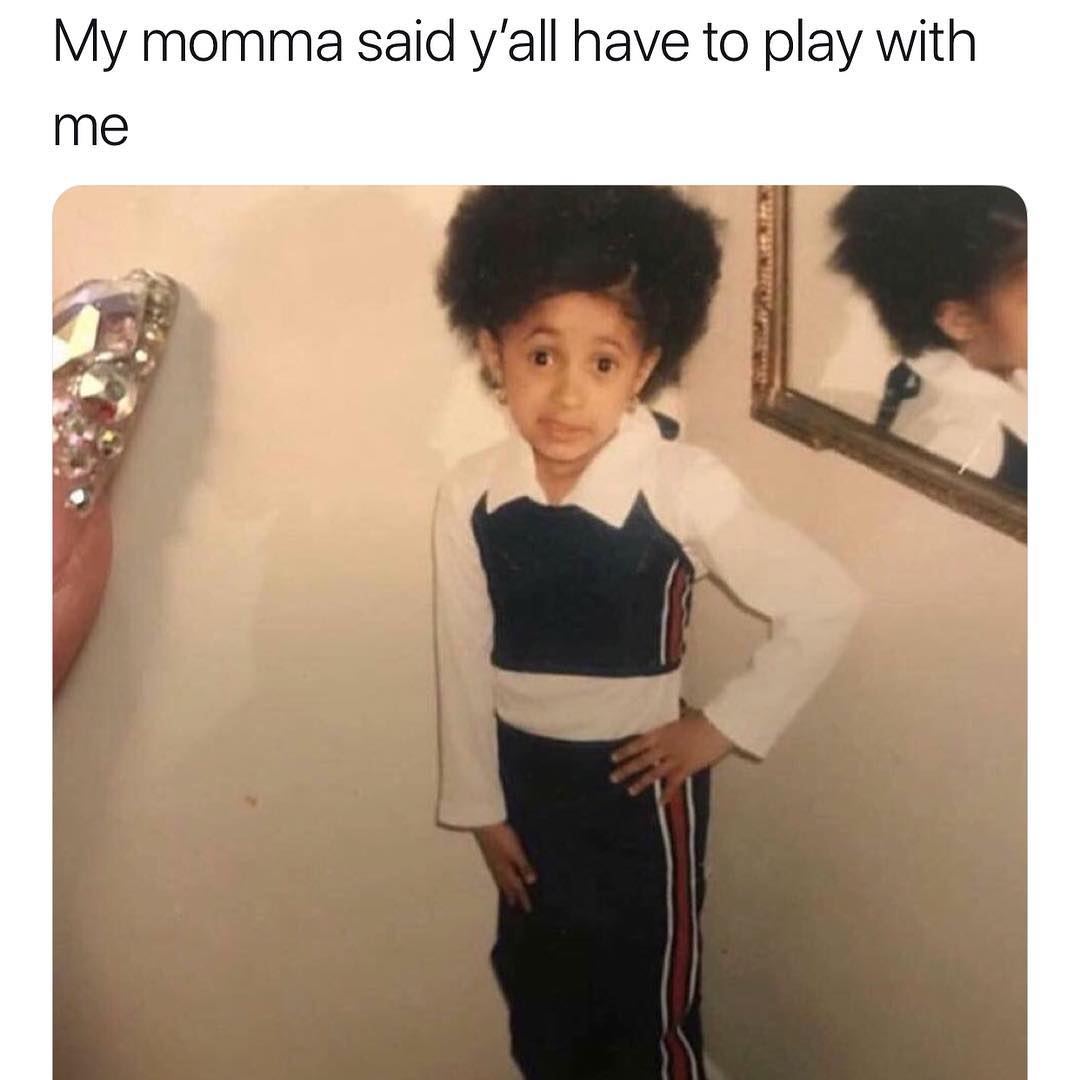 Foto de la infancia de Cardi B cuando era una niña 