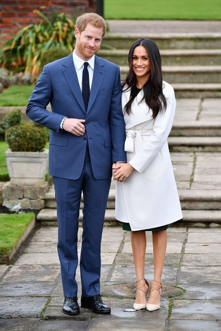  Meghan Markle y harry en el anuncio de su compromiso