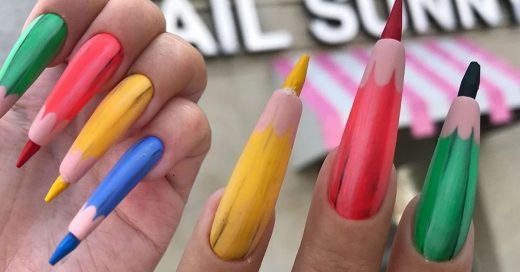 Nail Sunny lo hizo de nuevo, creo las uñas de lápiz