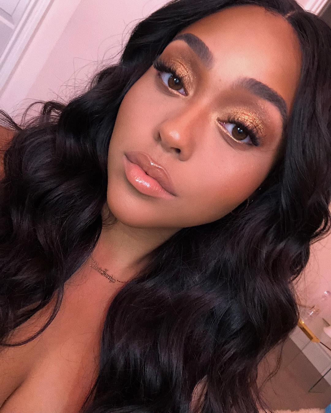 12 looks de maquillaje para chicas con pieles morenas