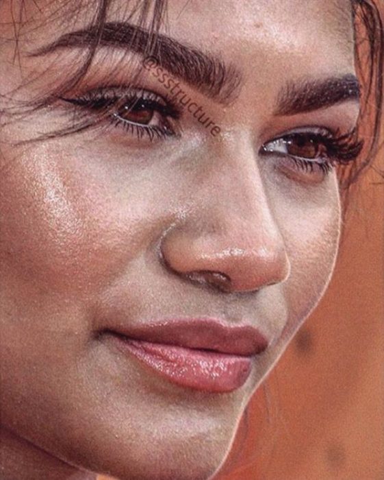 Zendaya de cerca y sin photoshop