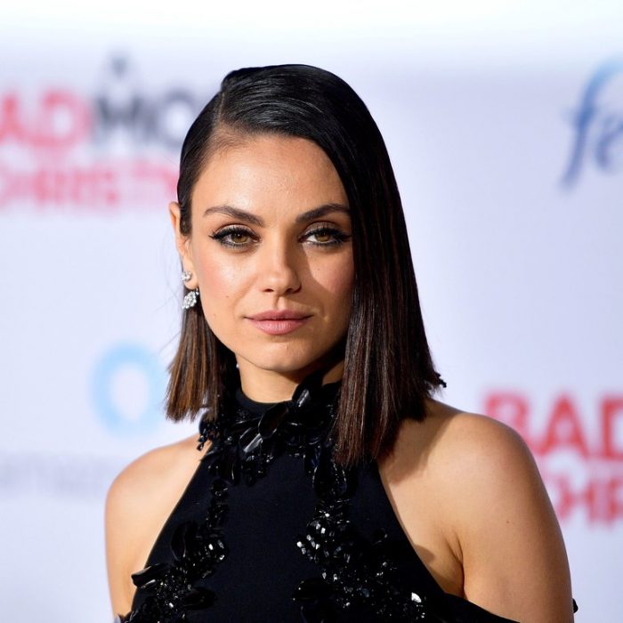 chica con cabello corto