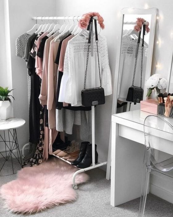 armario en color blanco 