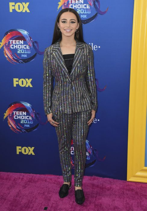 Sky Katz como la peor vestida en la noche de los teen choice 