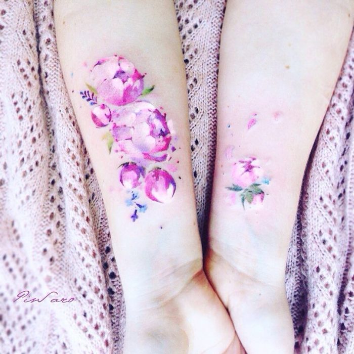 tatuaje de flores rosas