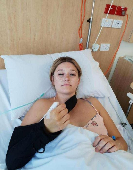 A mujer le da cáncer por morderse las uñas