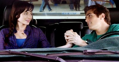 10 Señales que dicen si un chico está interesado en ti pero es inseguro para confesarlo