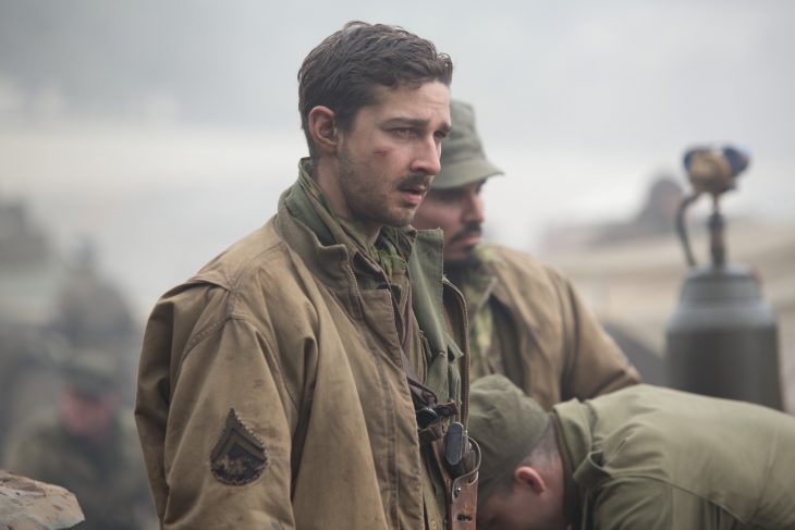 Shia LaBeouf vestido de soldado durante la película de Fury