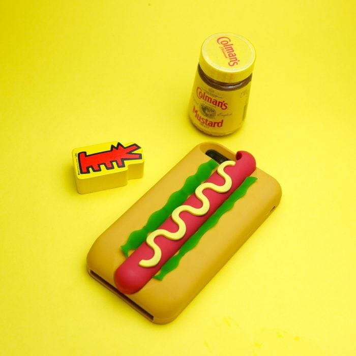 Funda para celular de hotdog