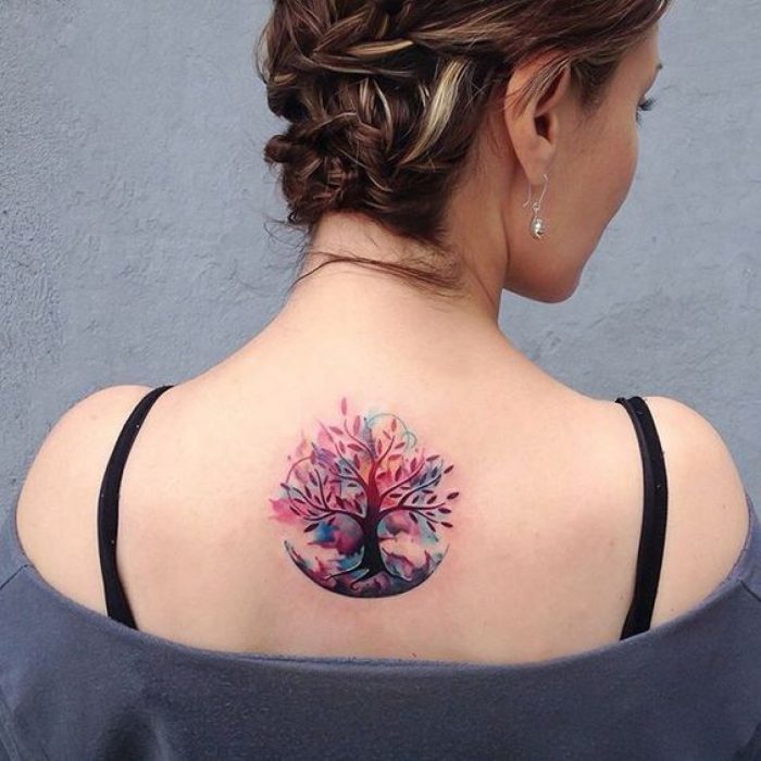 Tatuaje de el árbol de la vida en la espalda