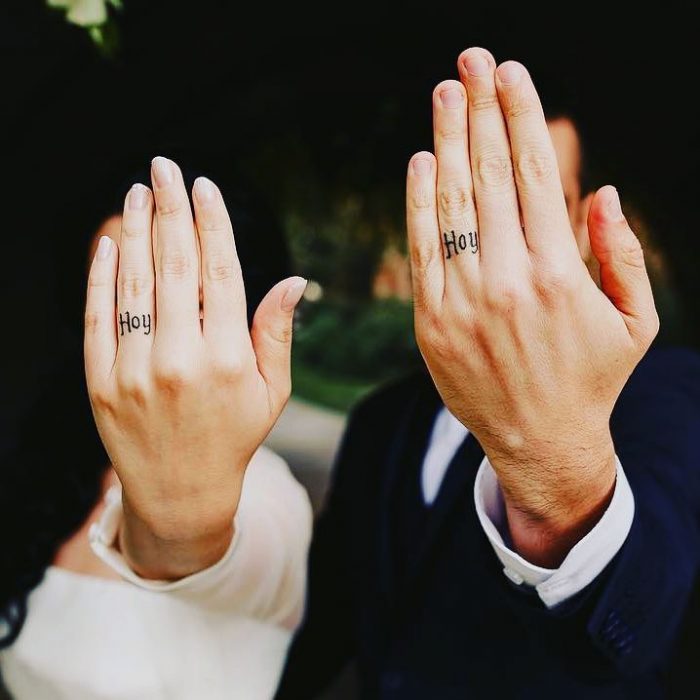 Anillos para pareja en forma de moños 