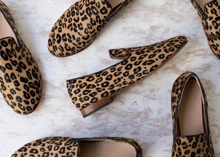 zapatos con estampado de leopardo 