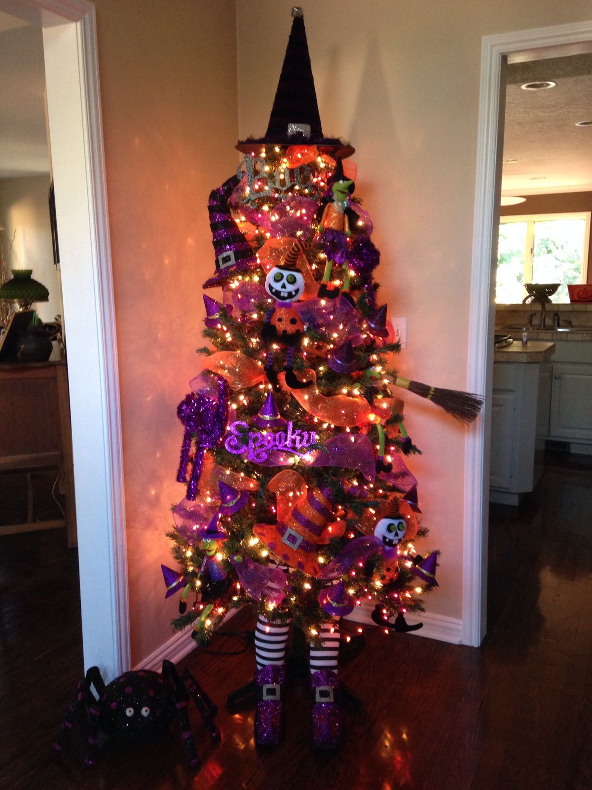 14 rboles De Halloween Por Si Ya Te Aburriste De La Navidad 14-rboles-de-halloween-por-si-ya-te-aburriste-de-la-navidad
