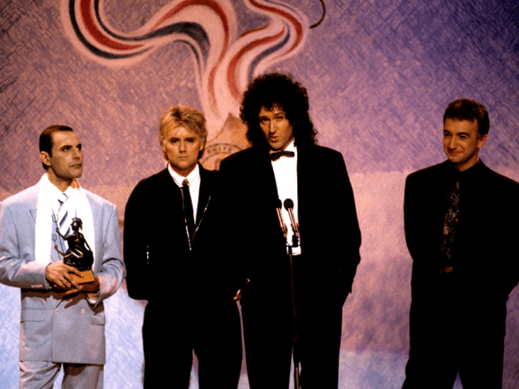 Queen en la presentación de los premios Brit 