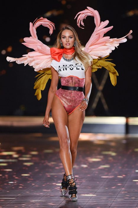 Candice Swanepoel en el desfile de Victoria's Secret 2018