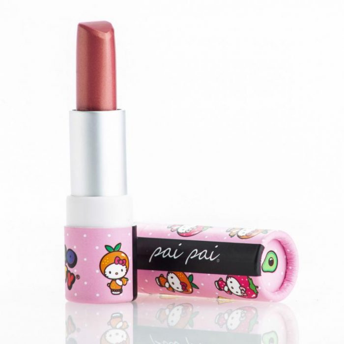 Labial hecho por pai pai en colaboración con Hello Kitty