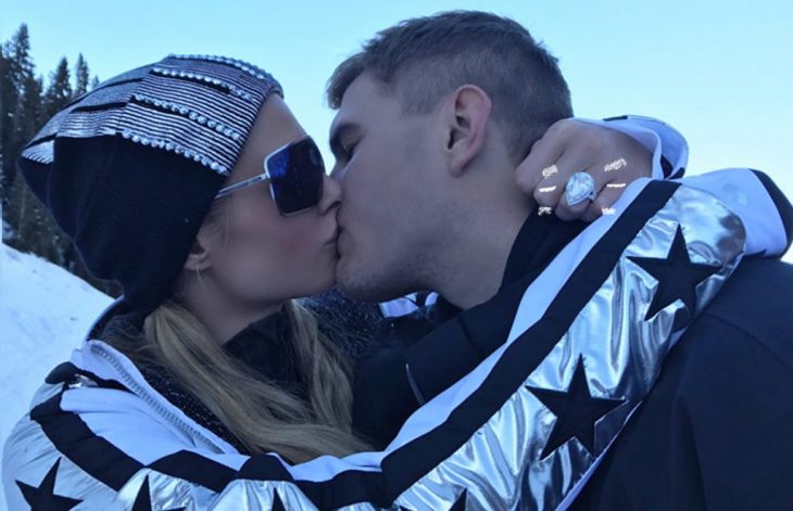 Paris Hilton el día de su compromiso de matrimonio 