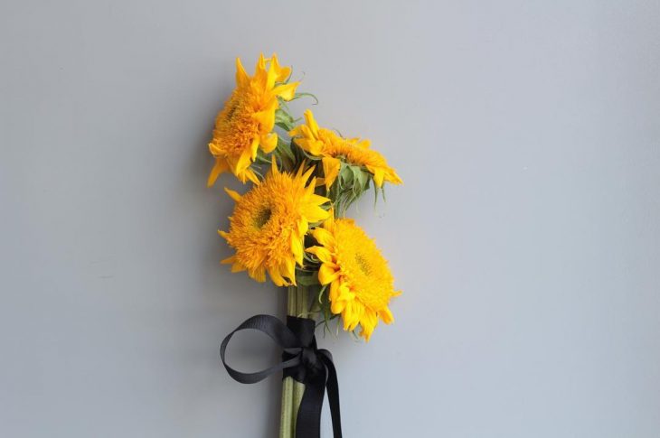 ramo de flores amarillo