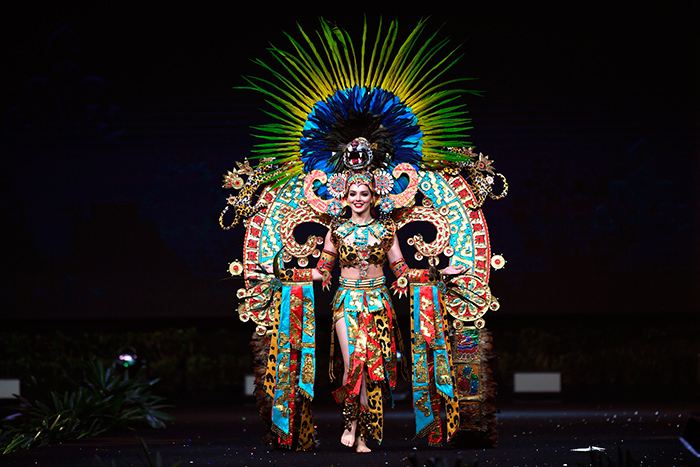 Andrea toscano representante de mexico en miss universo