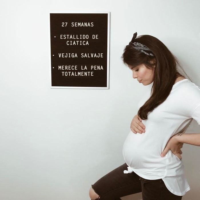 Mujer relatando mes a mes su embarazo