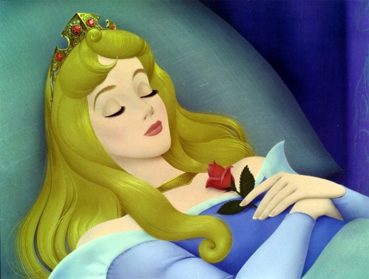 La bella durmiente, película de Disney escena en donde la princesa está durmiendo