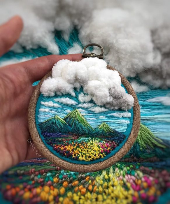 Artista rusa, Vera Shimunia, borda increíbles mini paisajes con estambre y aguja