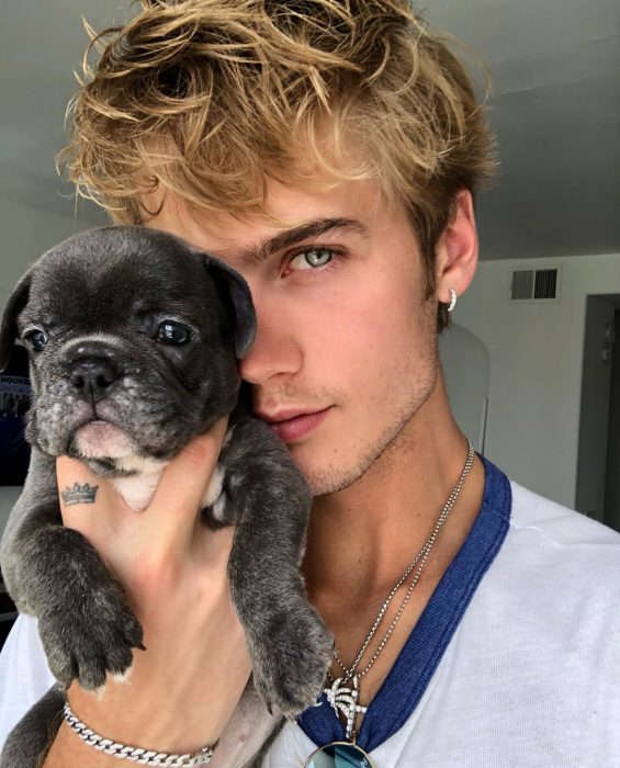 Chicos Guapos Y Sus Perros La Mejor Combinación Del Mundo