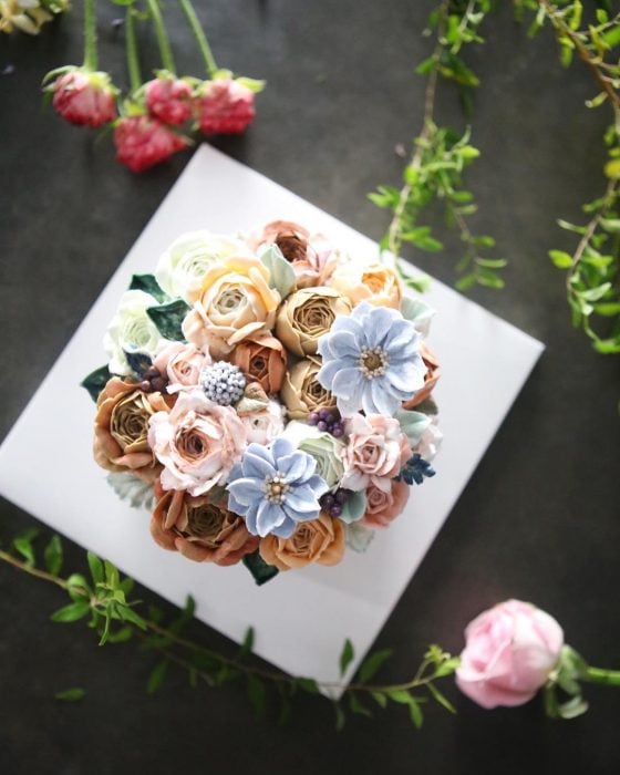 Chef pastelera, Atelier Soo, crea pasteles que parecen arreglos florales