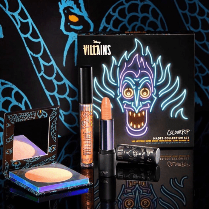 Set de maquillaje, de labial, lip gloss, paleta de sombras y rubor del personaje Hades de Disney