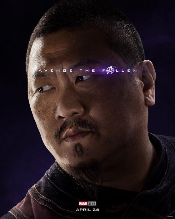 Monje con cabello corto, posando de perfil, Wong, Benedict Wong, Póster oficial de la película Avengers: Endgame