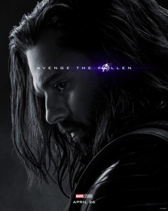 Hombre con cabello lago, agachado, mirando de reojo, Winter Soldier, Sebastian Stan, Póster oficial de la película Avengers Endgame