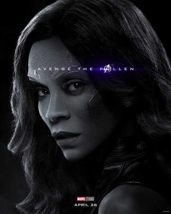 Chica con cabello largo, molesta, Gamora, Zoe Saldana, Póster oficial de la película Avengers Endgame