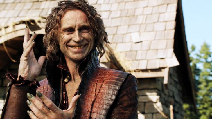 El actor Robert Carlyle interpretando al personaje de Mr. Gold en Once Upon a Time