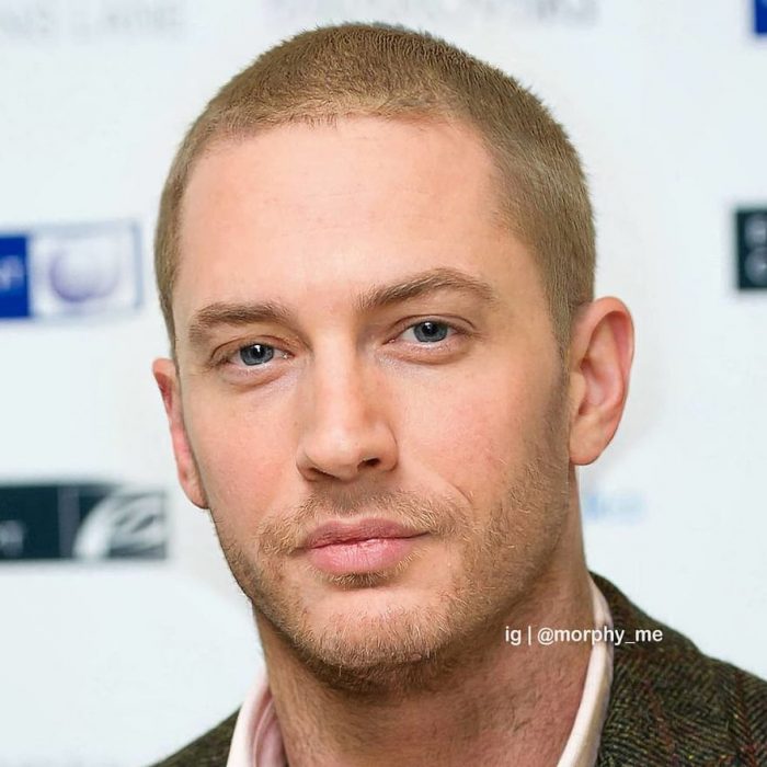 Hombre con traje de color verde, cabello corto, rubio, Eminem, Tom Hardy , Morphy_Me