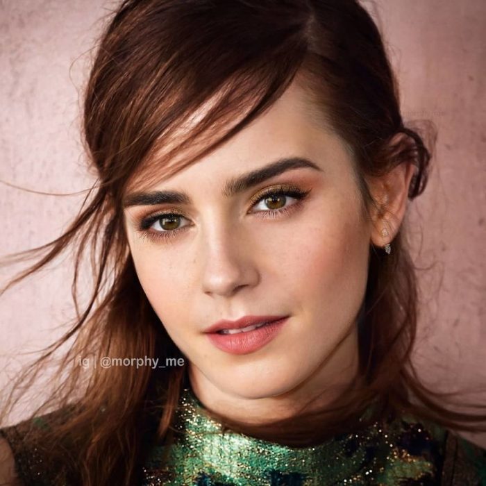 Chica con vestido verde brillante, cabello castaño, flequillo alborotado, Emma Watson, LiLy Collins, Morphy_Me