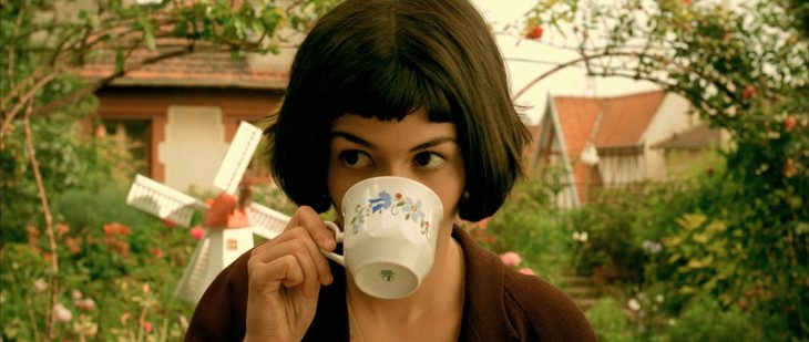 Audrey Tautou tomando té en la cinta Amélie