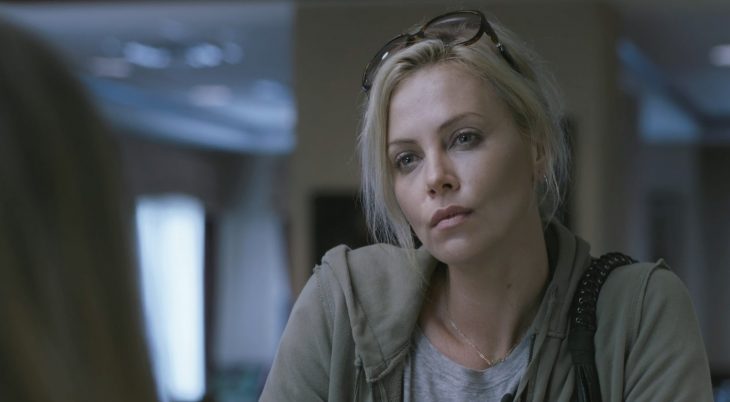 La actriz Charlize Theron en la cinta Young Adult